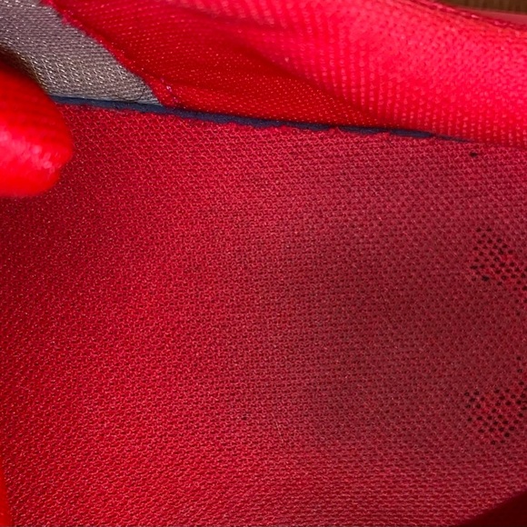 UNDER ARMOUR Charged Rogue Youth Athletic Running Shoes in Hot PNK/BLK SZ  6.5Y - Picture 5 of 7